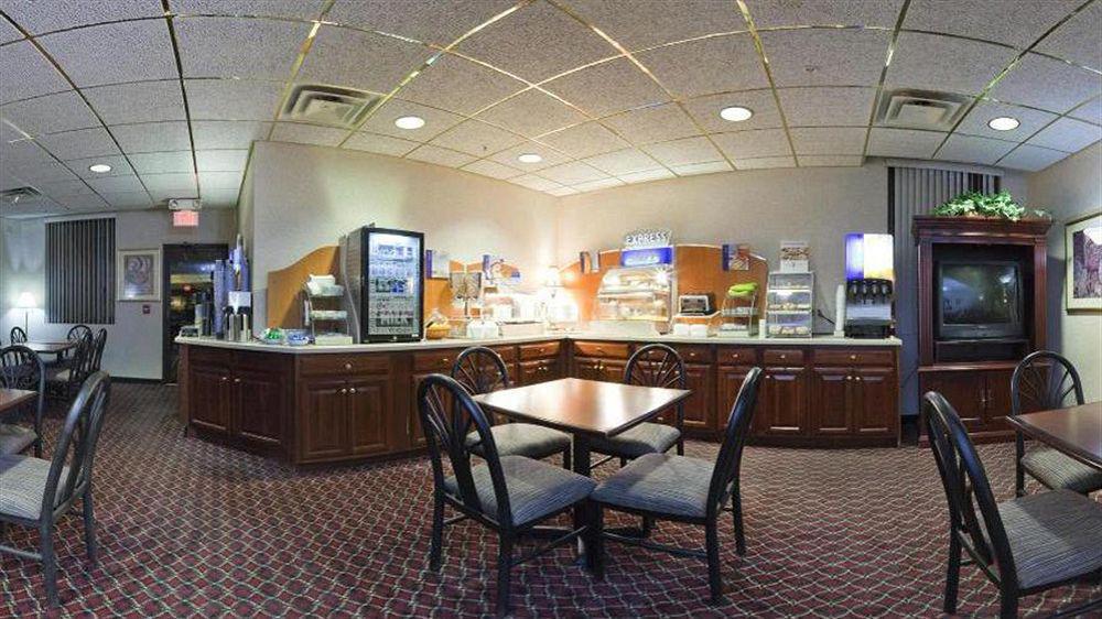 Quality Inn I-75 West Chester-North Cincinnati Bagian luar foto