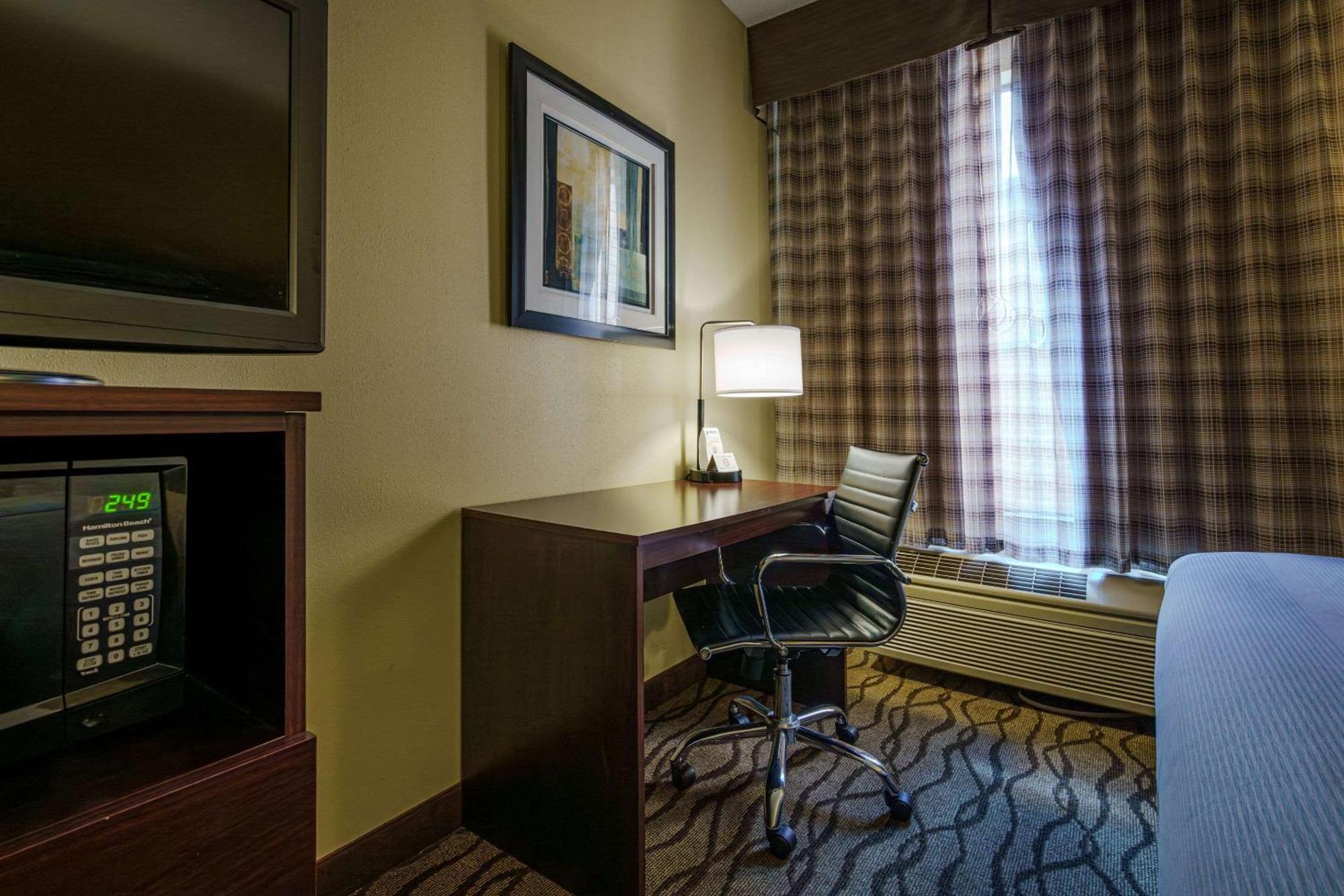 Quality Inn I-75 West Chester-North Cincinnati Bagian luar foto