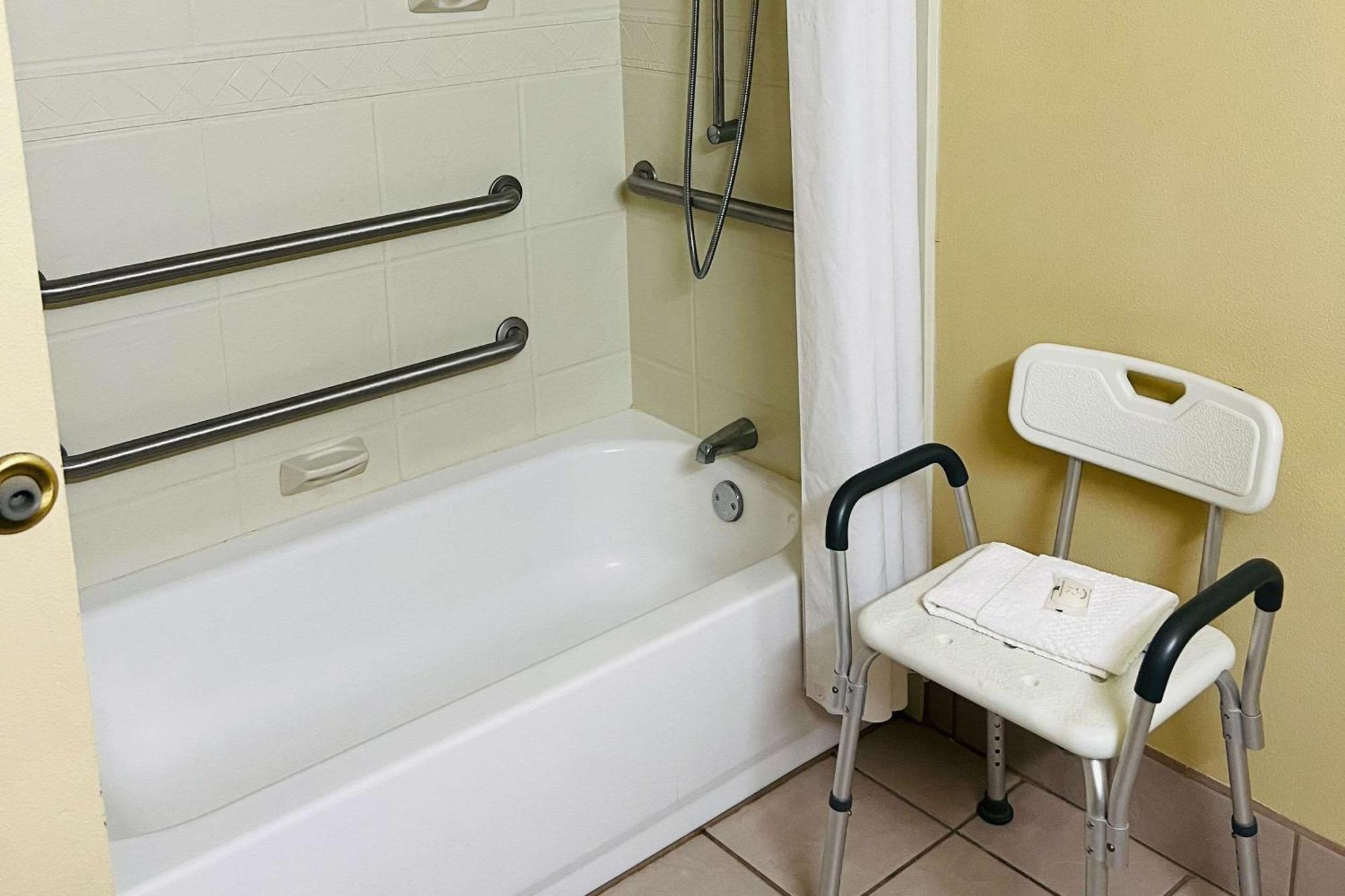 Quality Inn I-75 West Chester-North Cincinnati Bagian luar foto