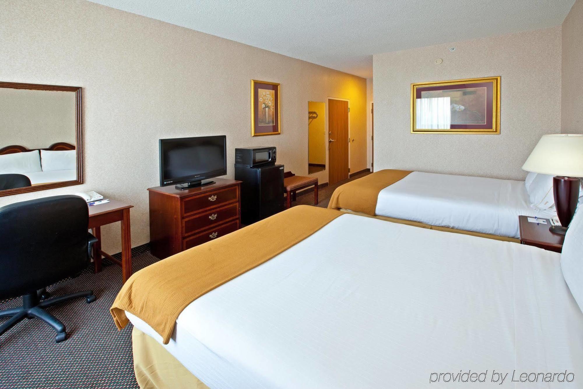 Quality Inn I-75 West Chester-North Cincinnati Bagian luar foto