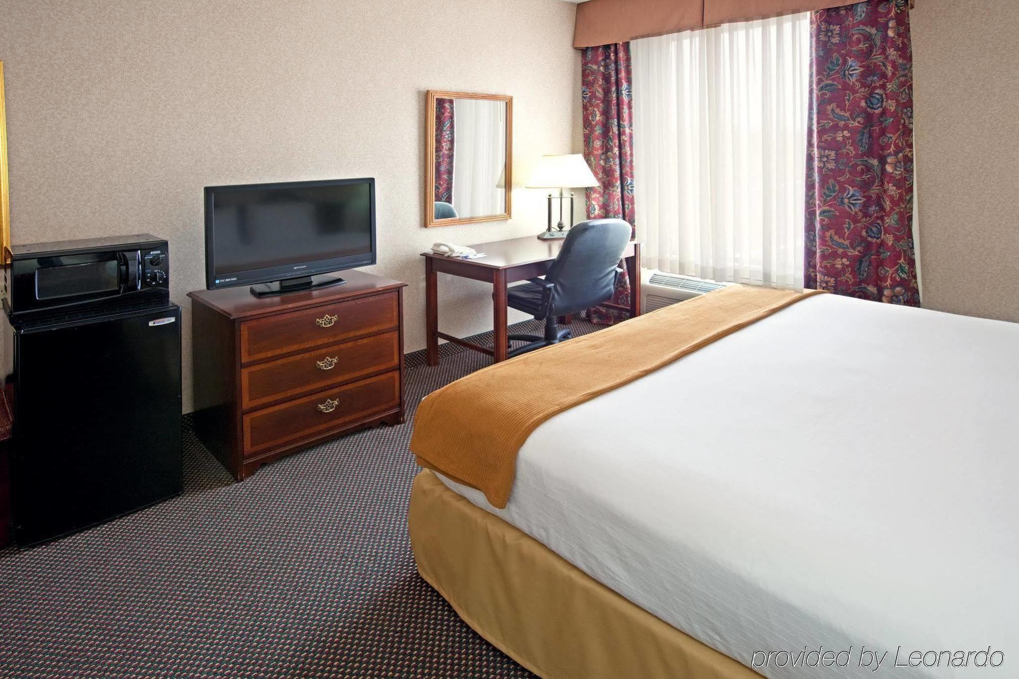 Quality Inn I-75 West Chester-North Cincinnati Bagian luar foto