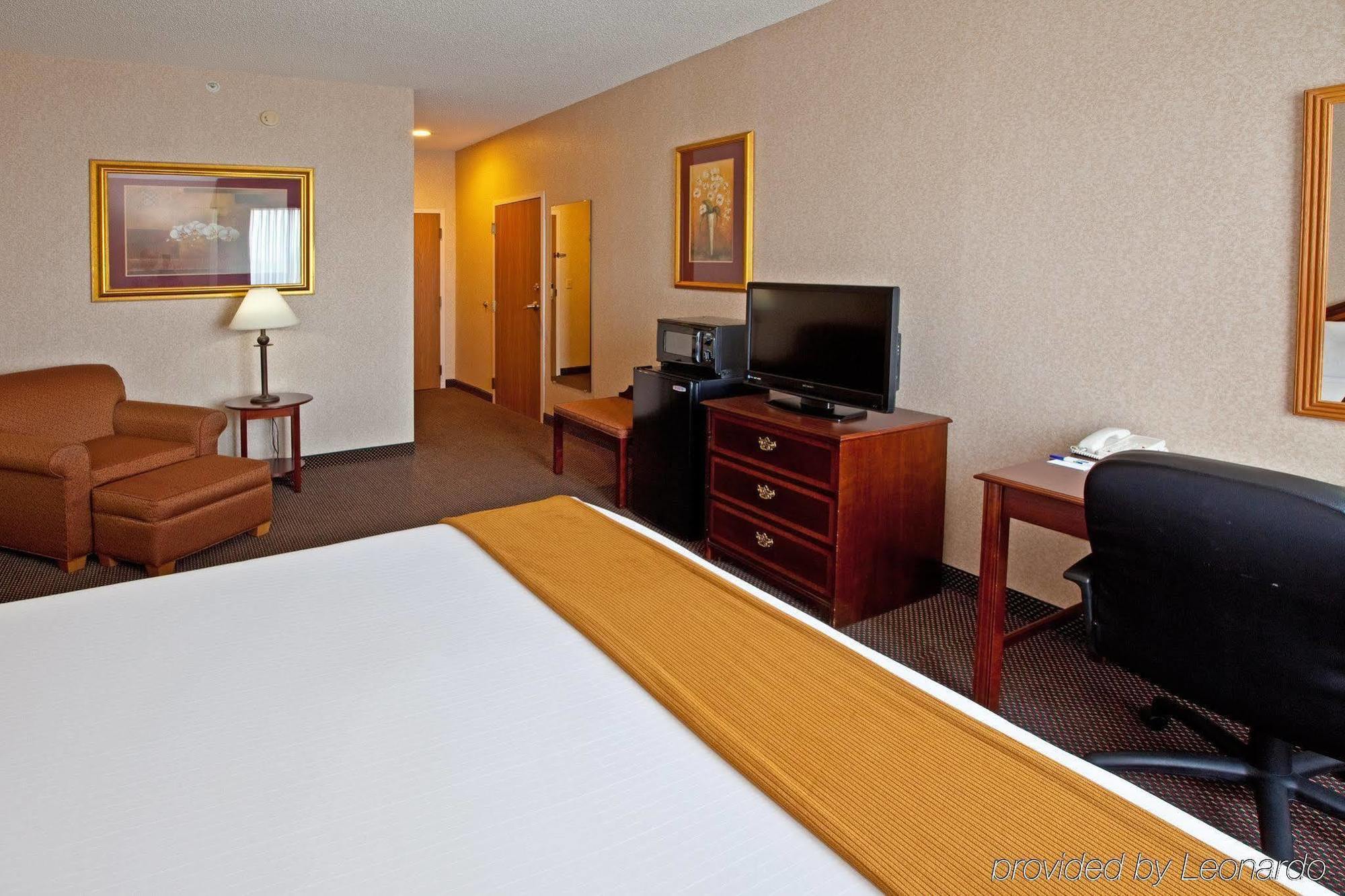 Quality Inn I-75 West Chester-North Cincinnati Bagian luar foto