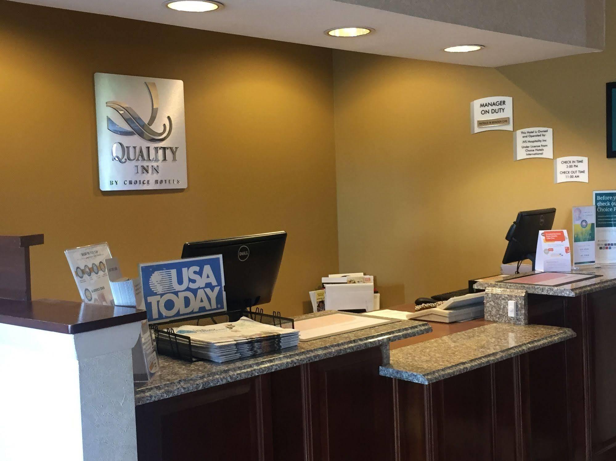 Quality Inn I-75 West Chester-North Cincinnati Bagian luar foto